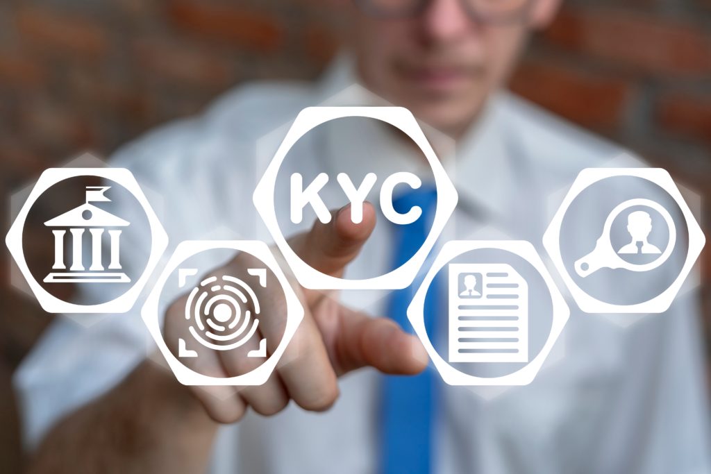 Berkembangnya teknologi berdampak pada perkembangan KYC menjadi e-KYC.