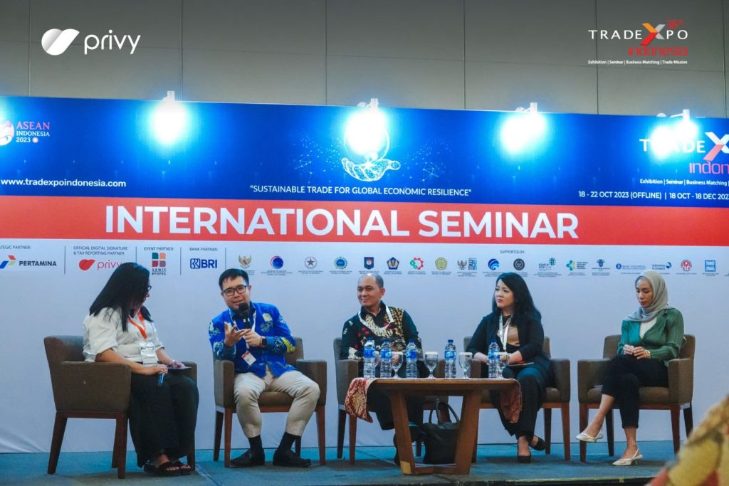 Privy di seminar internasional trade expo Indonesia